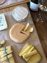 Charger l&#39;image dans la galerie, Atelier web 30 novembre 17h - vins et fromages Espagne, Suisse et Jura
